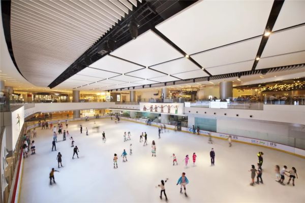 杭州滑冰場(chǎng)設(shè)計(jì)公司告訴您滑冰場(chǎng)都有哪些設(shè)計(jì)要求？「賽北冰雕」