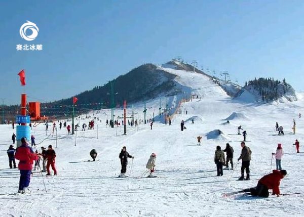 滑雪場建設公司