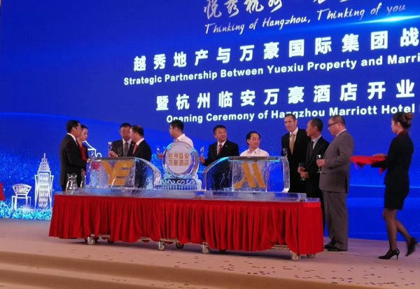 無(wú)錫注酒冰雕